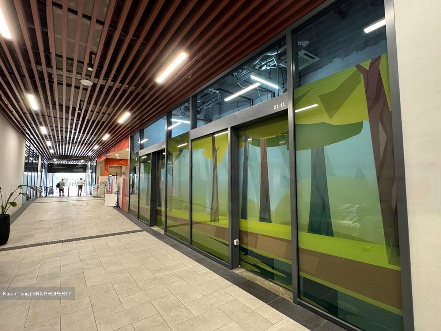 Ocbc Centre South (D1), Retail #538694281
